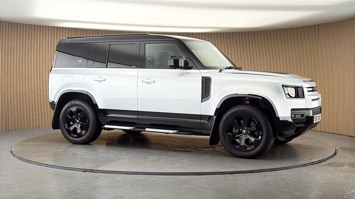 More views of Land Rover Defender 110