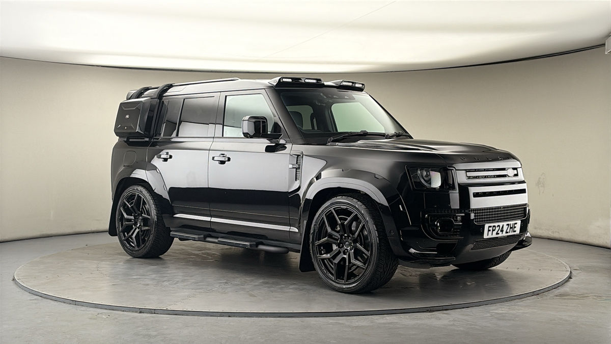 More views of Land Rover Defender 110