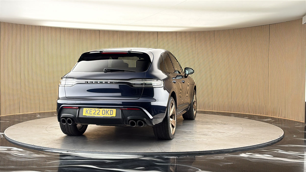 More views of Porsche Macan