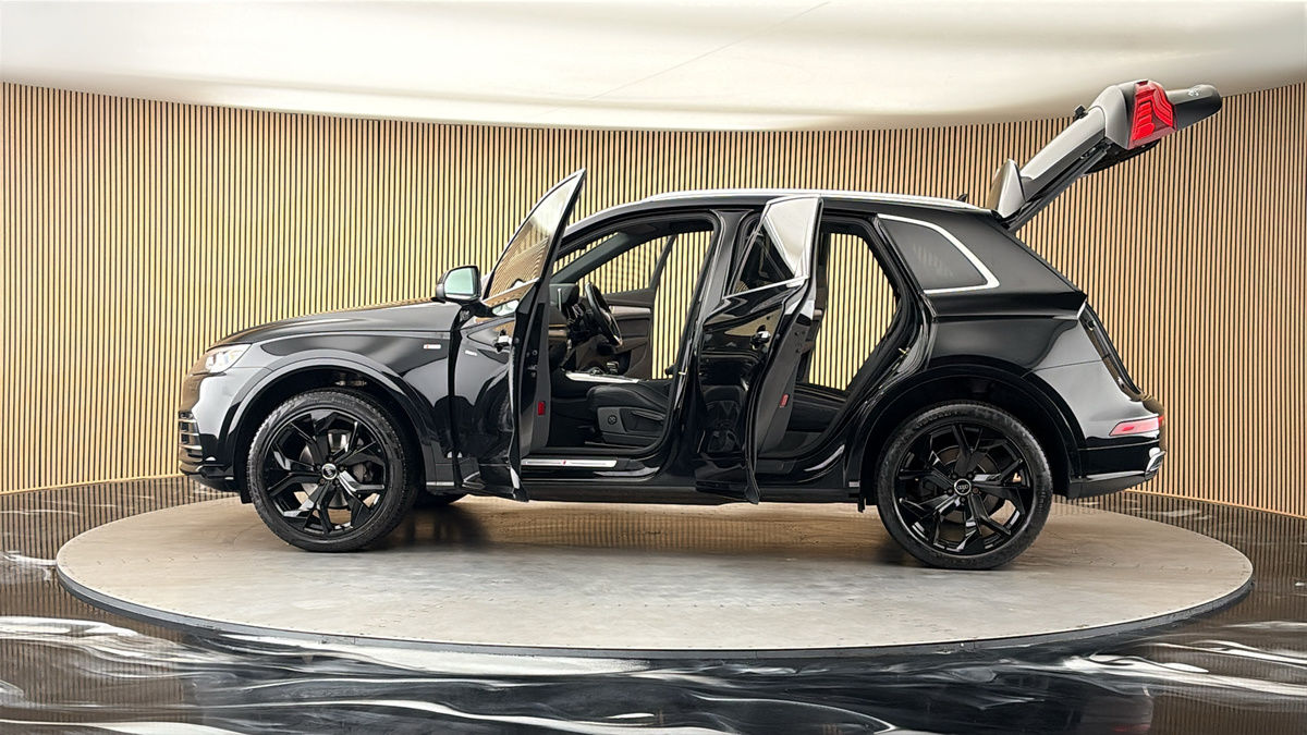 More views of Audi Q5
