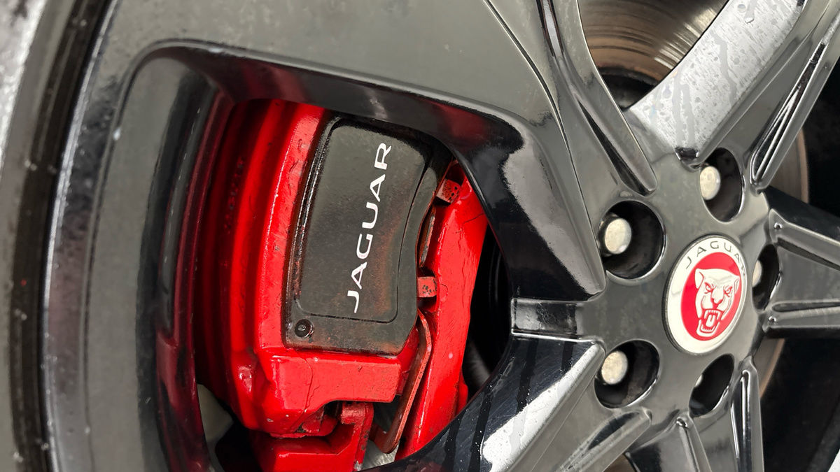 Jaguar F-Type Image 25