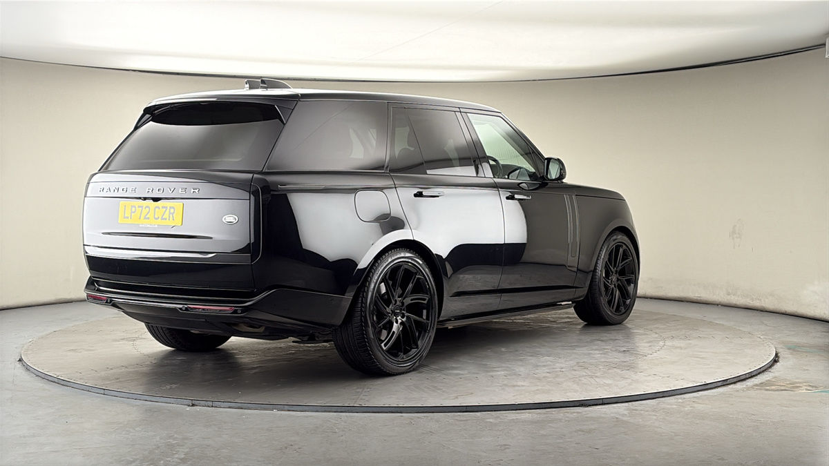 More views of Land Rover Range Rover