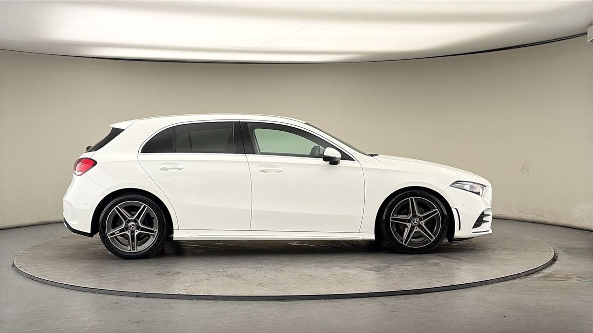 Mercedes-Benz A Class Image 16