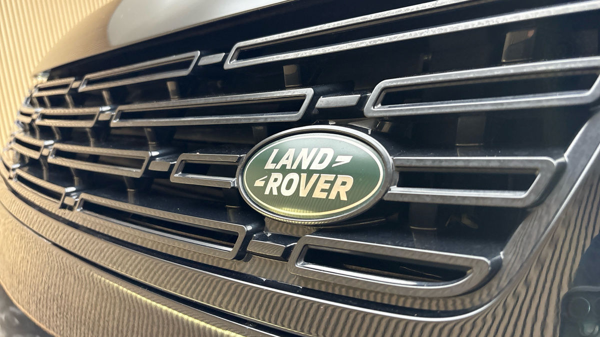 Land Rover Range Rover Sport Image 24