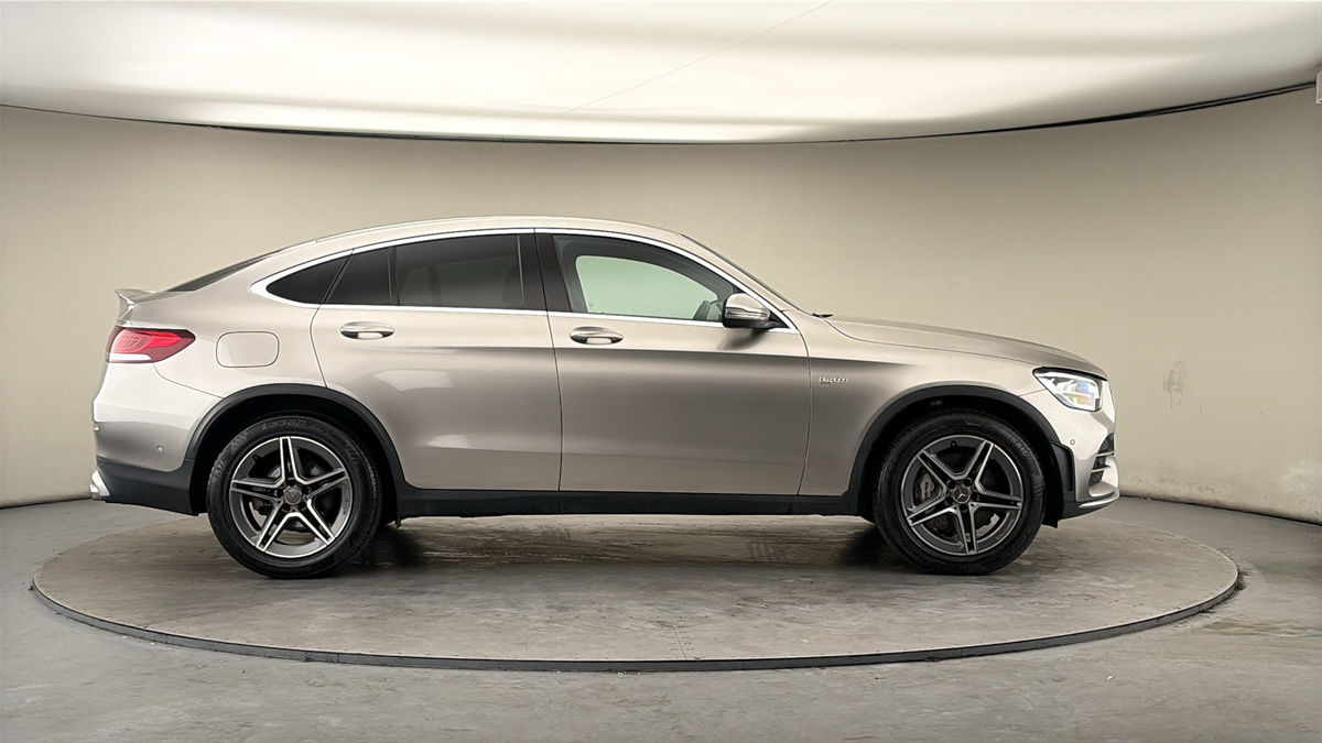 Mercedes-Benz GLC Image 16