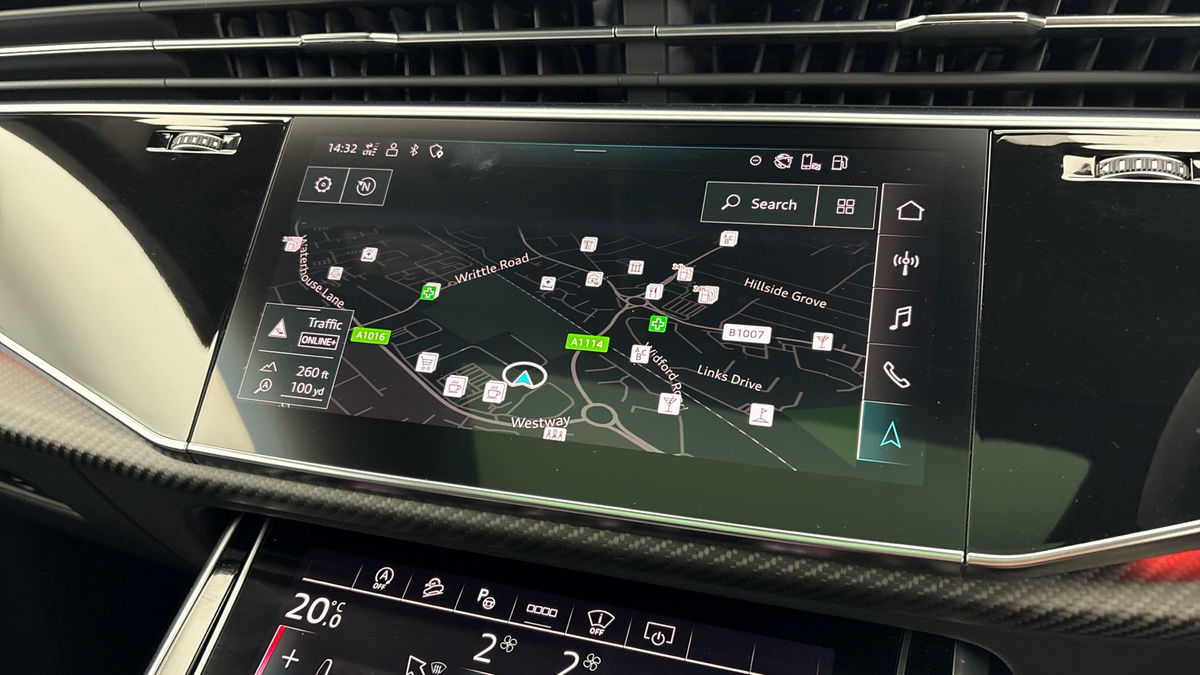 Audi RSQ8 Image 41