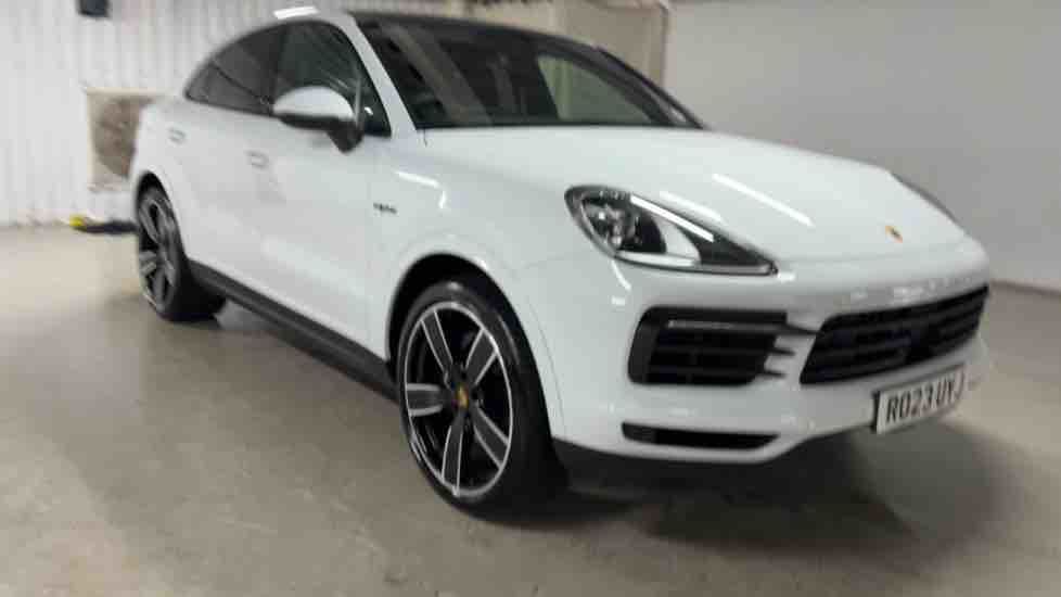 More views of Porsche Cayenne