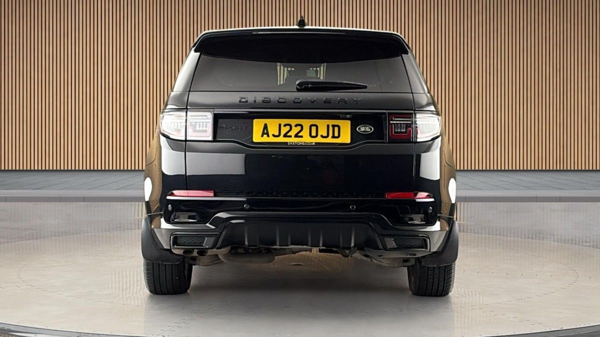 Land Rover Discovery Sport Image 4