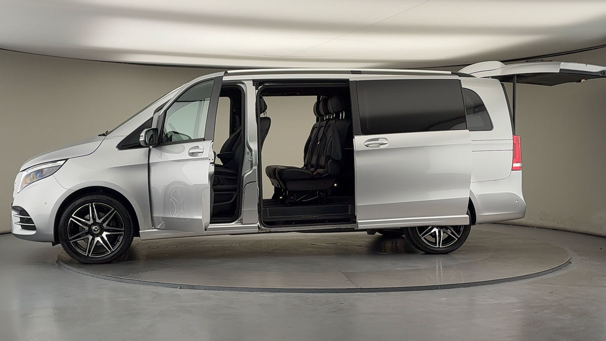 More views of Mercedes-Benz V Class