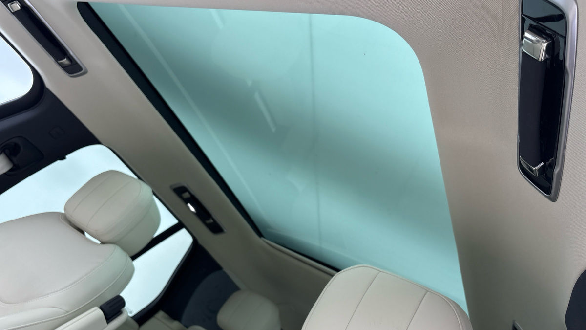 Land Rover Range Rover Image 6