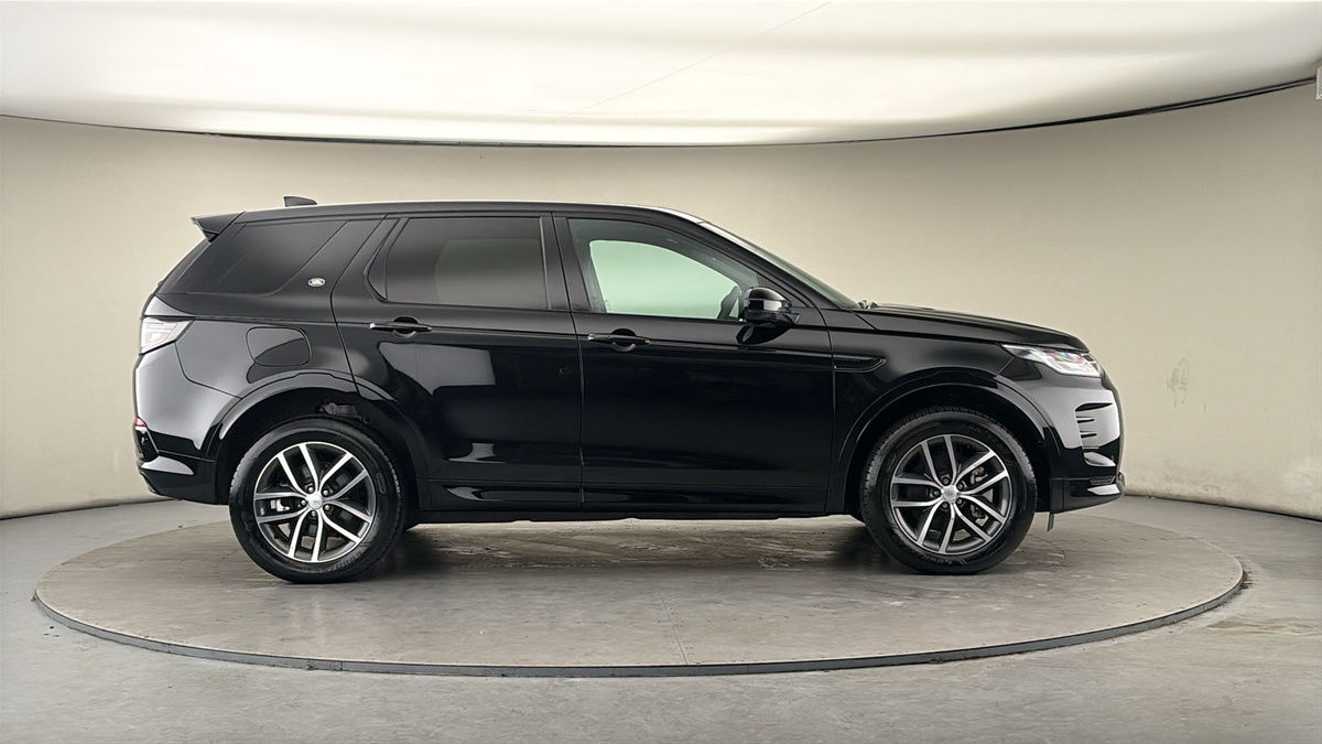 Land Rover Discovery Sport Image 16