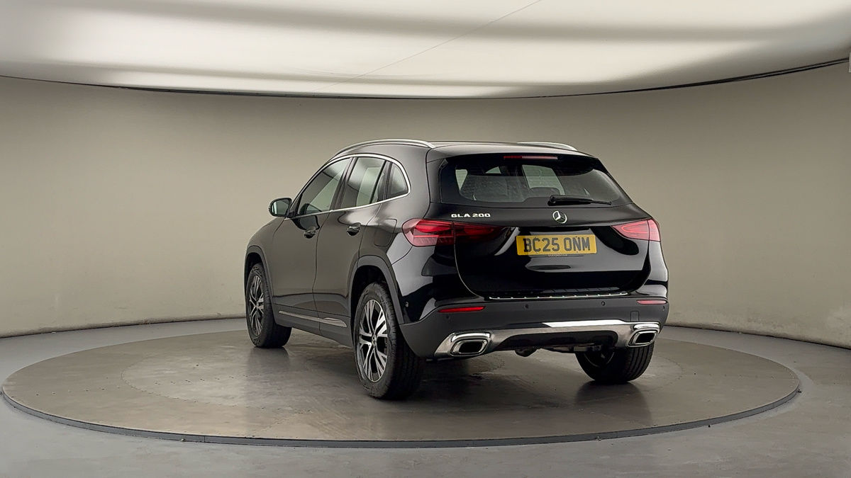 More views of Mercedes-Benz GLA