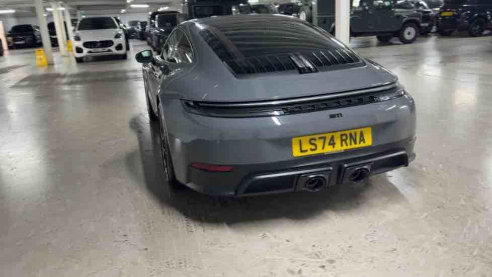 More views of Porsche 911