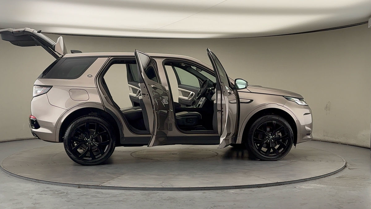 More views of Land Rover Discovery Sport