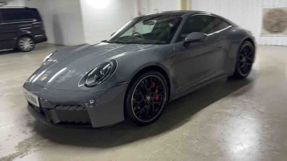 More views of Porsche 911