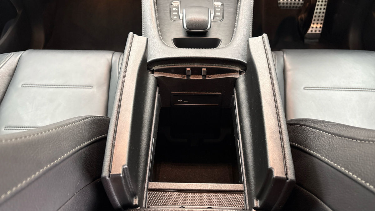 Mercedes-Benz GLE Image 28
