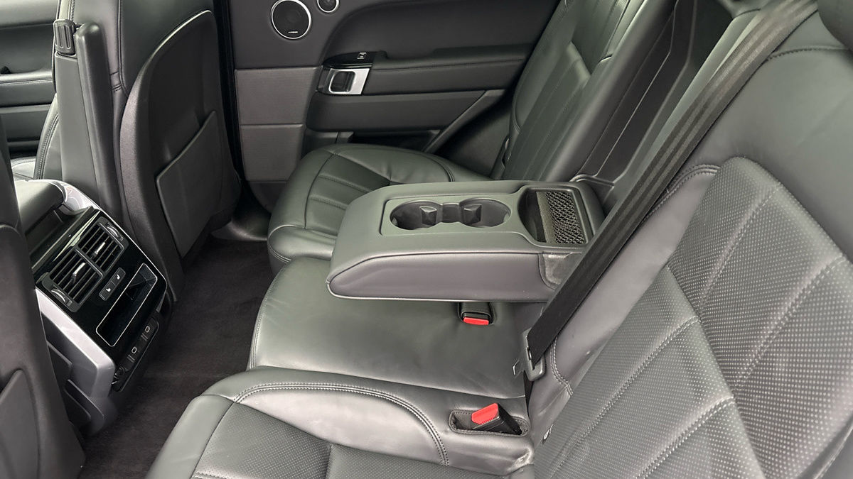 Land Rover Range Rover Sport Image 9