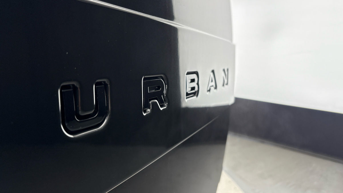 Land Rover Defender 110 Urban Image 31