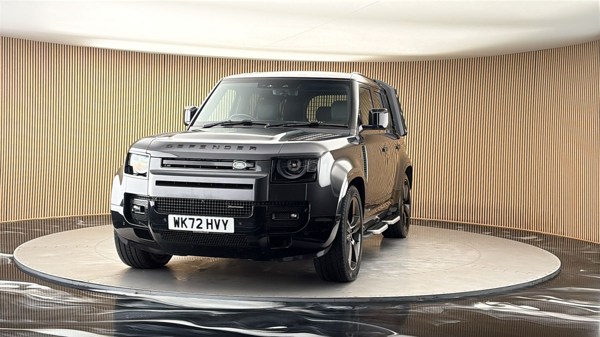 More views of Land Rover Defender 110