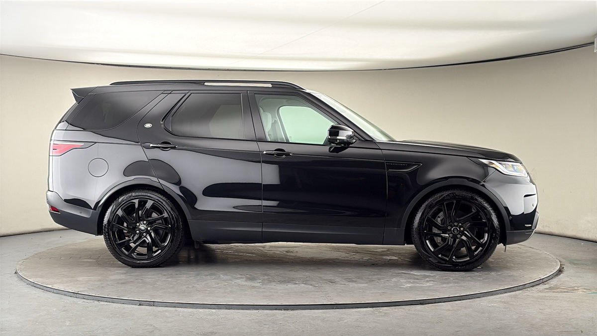 More views of Land Rover Discovery