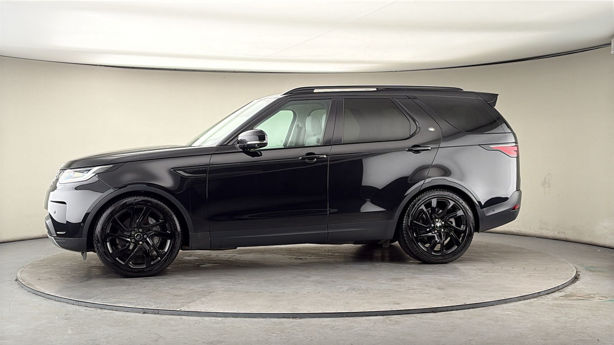 More views of Land Rover Discovery