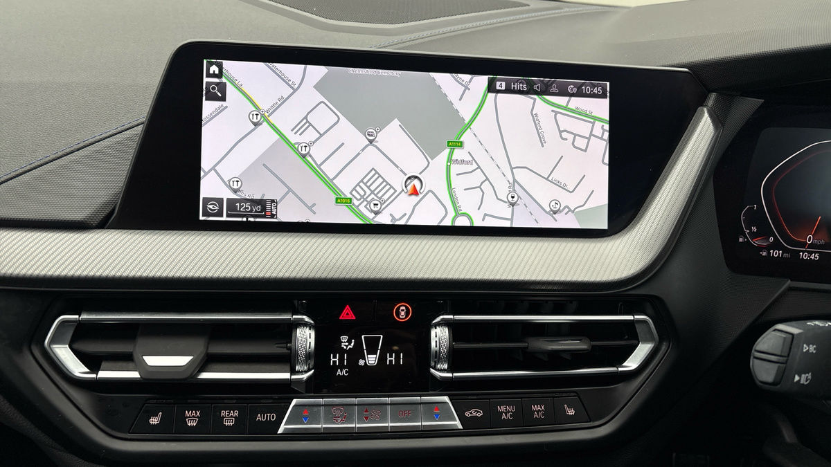 BMW 1 Series Image 17