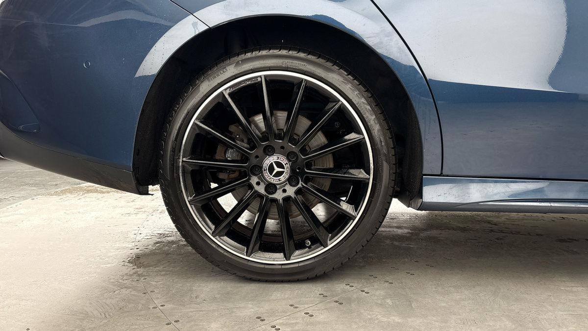 Mercedes-Benz CLA Image 10