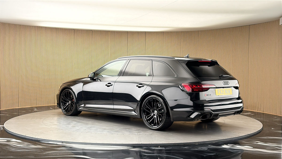 More views of Audi RS4 Avant