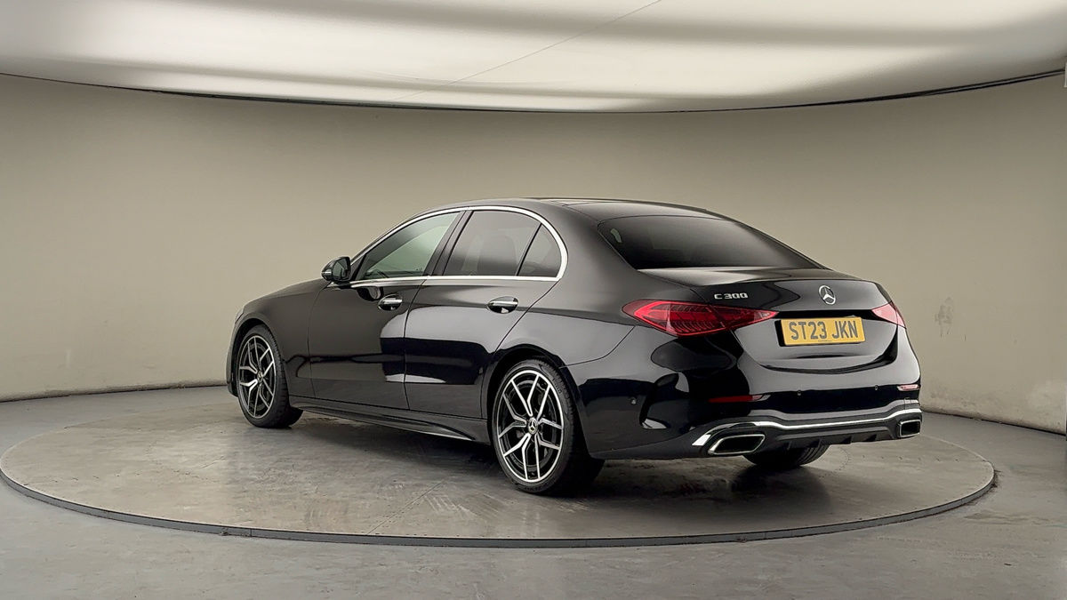 Mercedes-Benz C Class Image 2