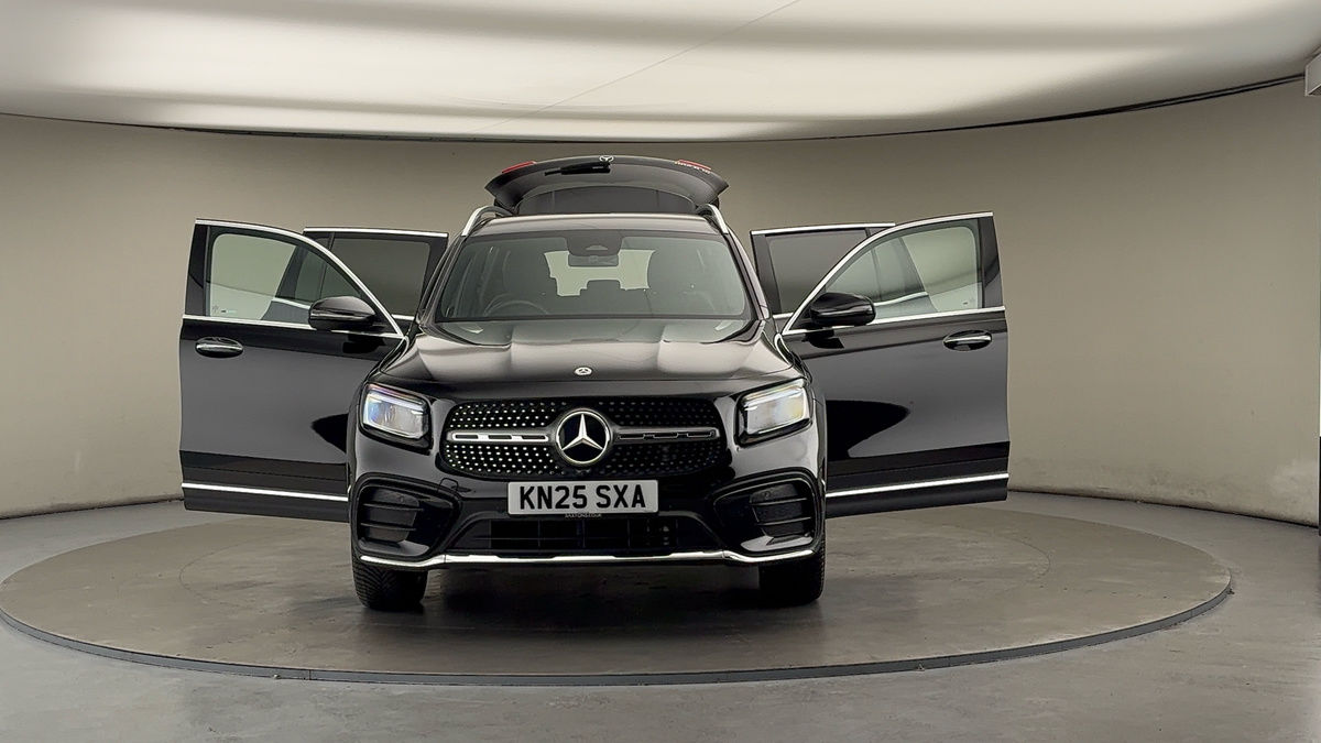 More views of Mercedes-Benz GLB