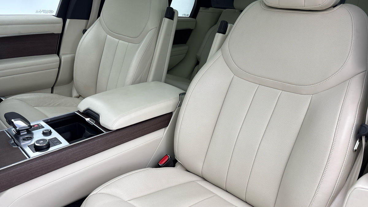 Land Rover Range Rover Image 7