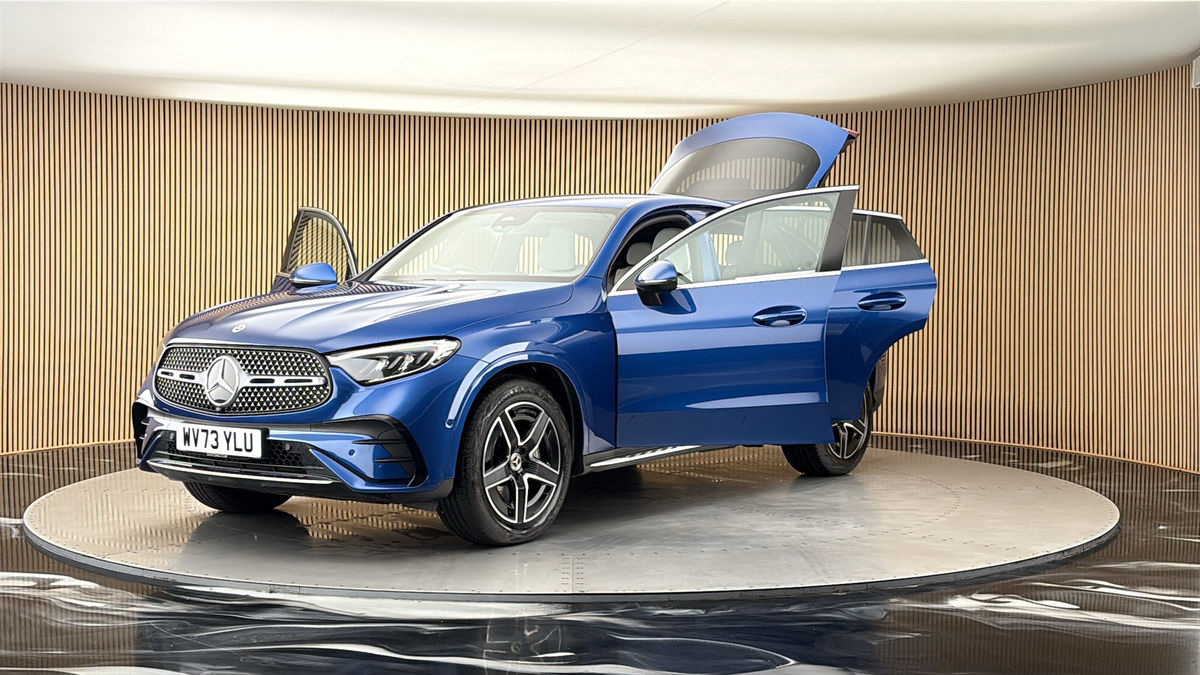 More views of Mercedes-Benz GLC