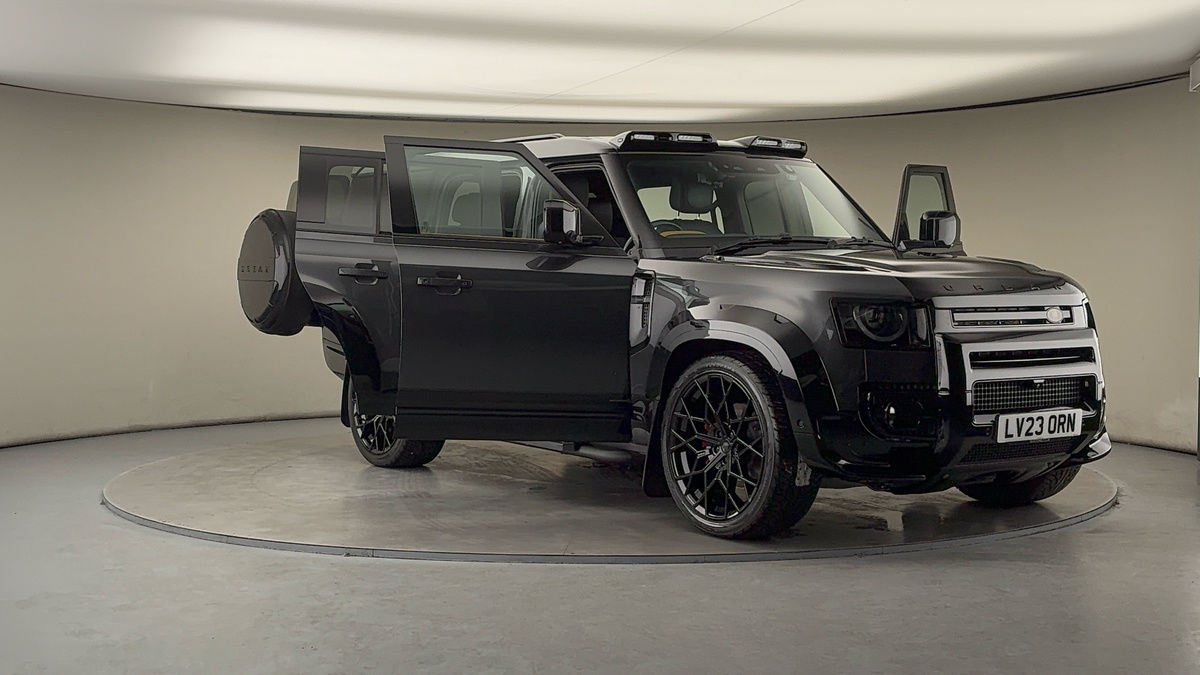 More views of Land Rover Defender 130