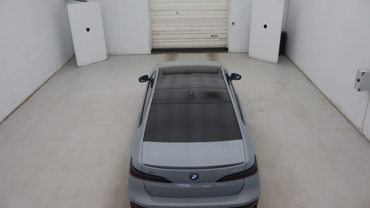 BMW 7 Series Image 8