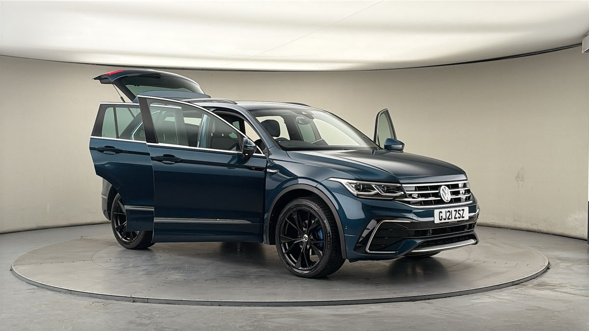 More views of Volkswagen Tiguan