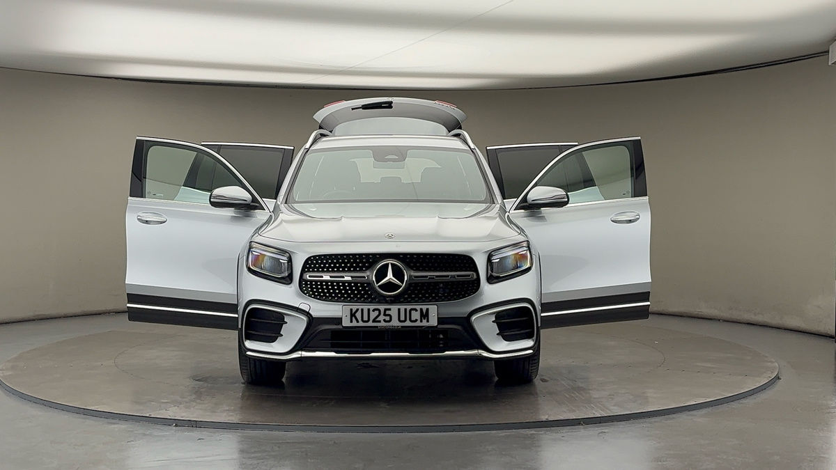 More views of Mercedes-Benz GLB