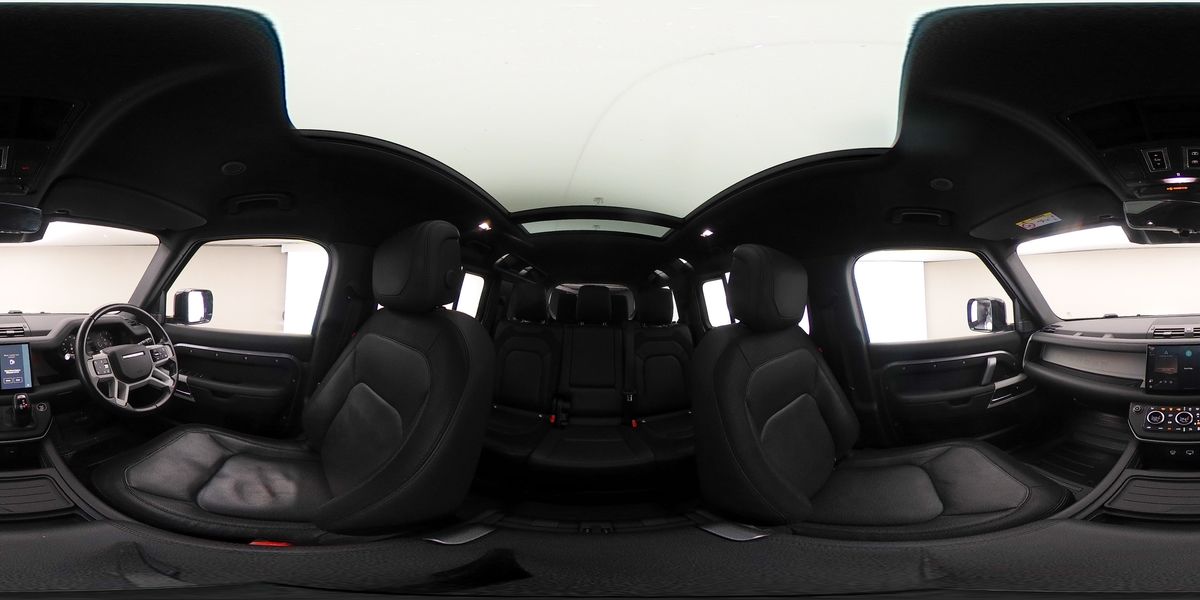 More views of Land Rover Defender 110