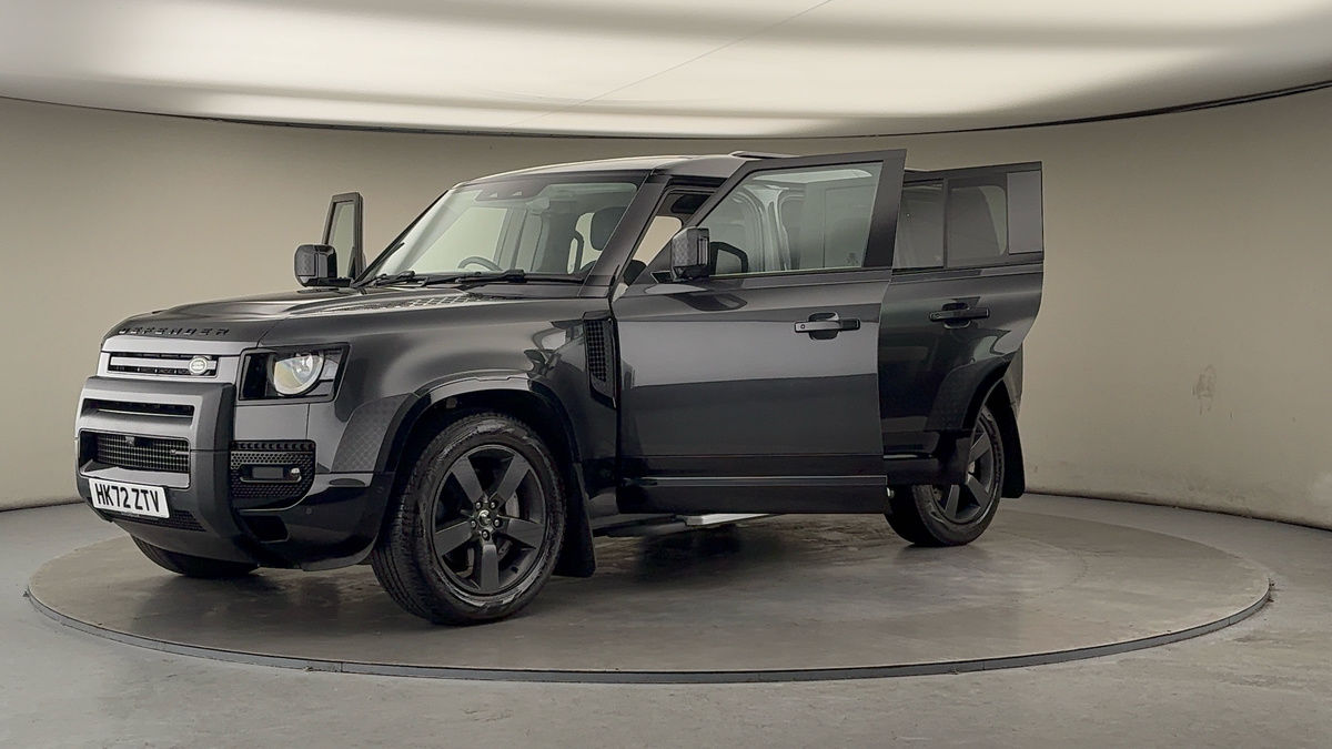 More views of Land Rover Defender 110