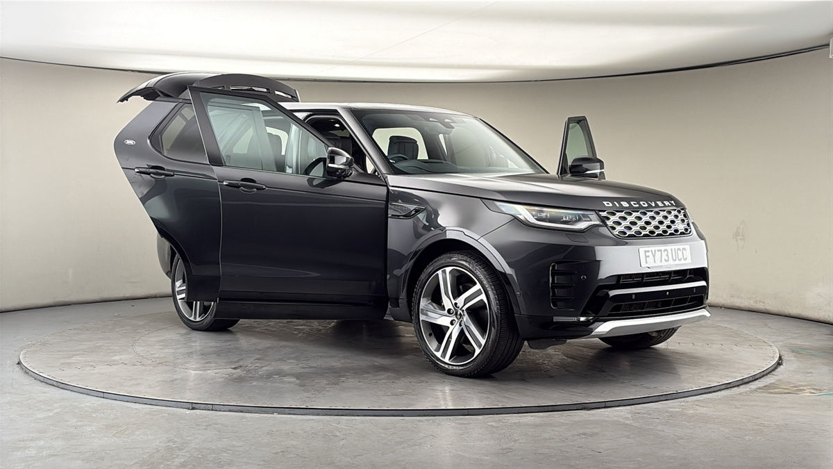 More views of Land Rover Discovery