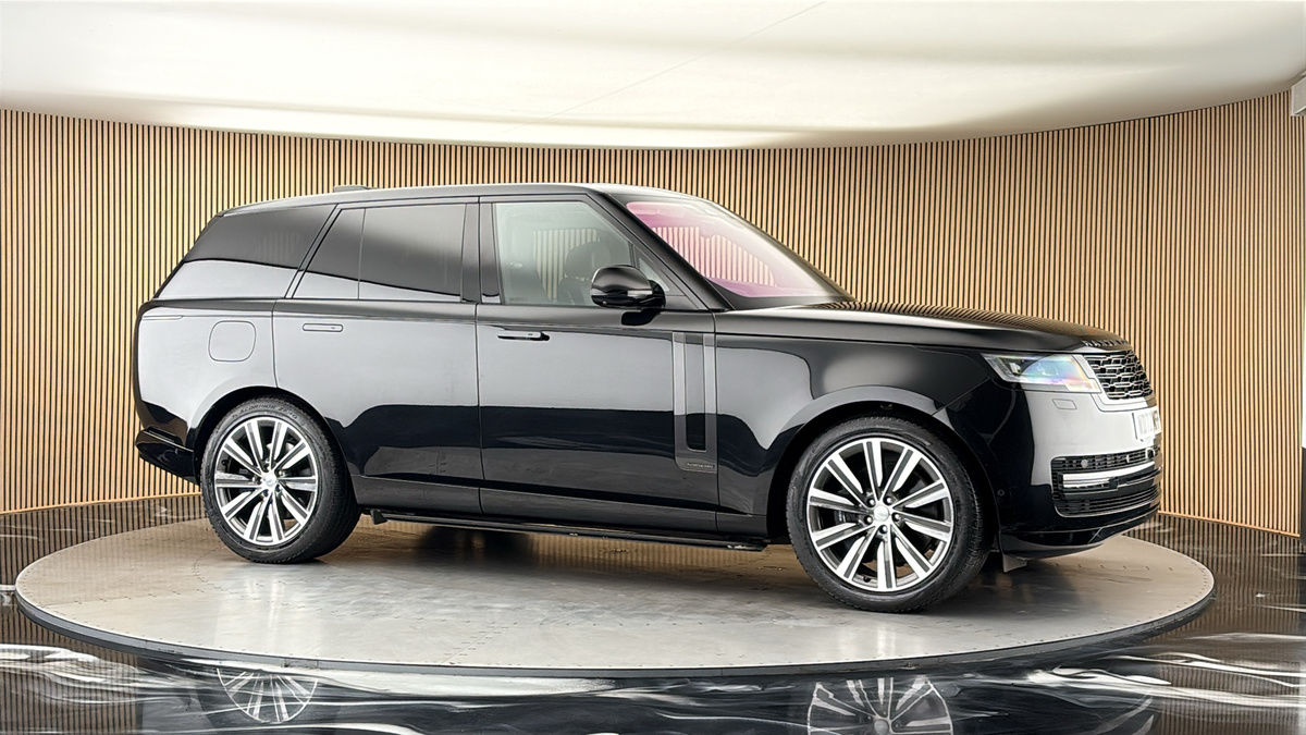 More views of Land Rover Range Rover
