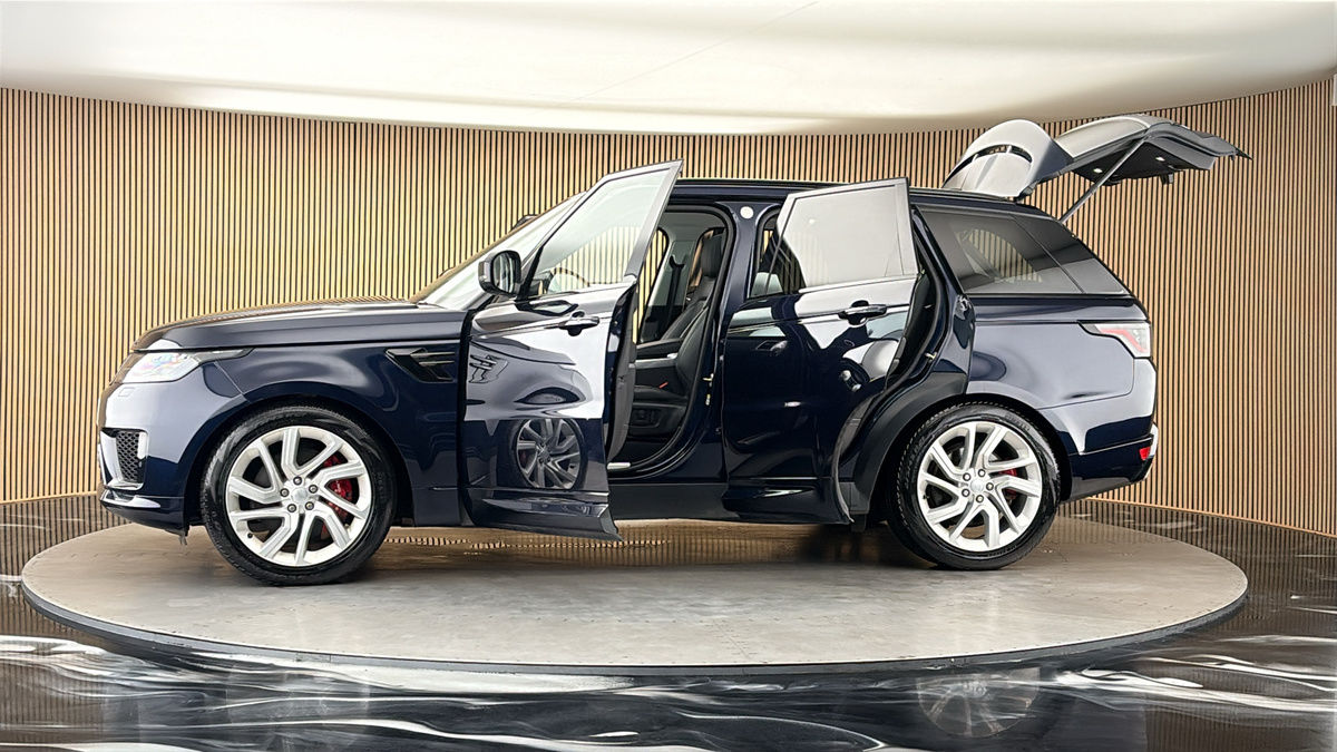 More views of Land Rover Range Rover Sport