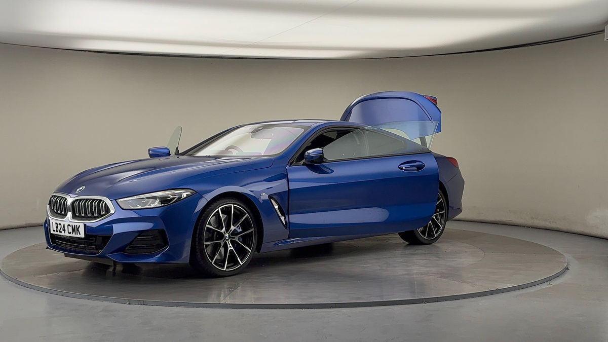 BMW 8 Series Image 22