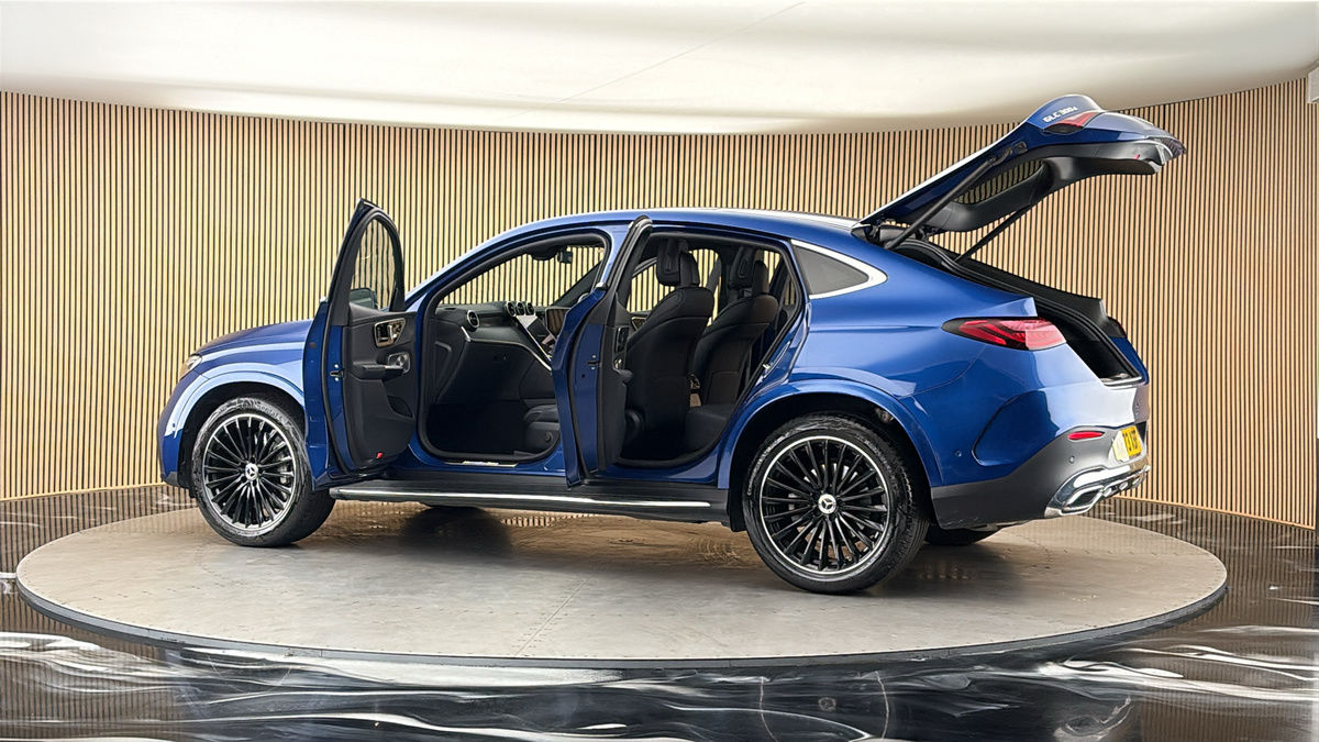 More views of Mercedes-Benz GLC