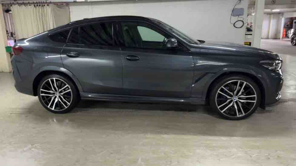 More views of BMW X6
