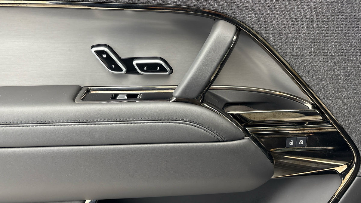 Land Rover Range Rover Sport Image 19