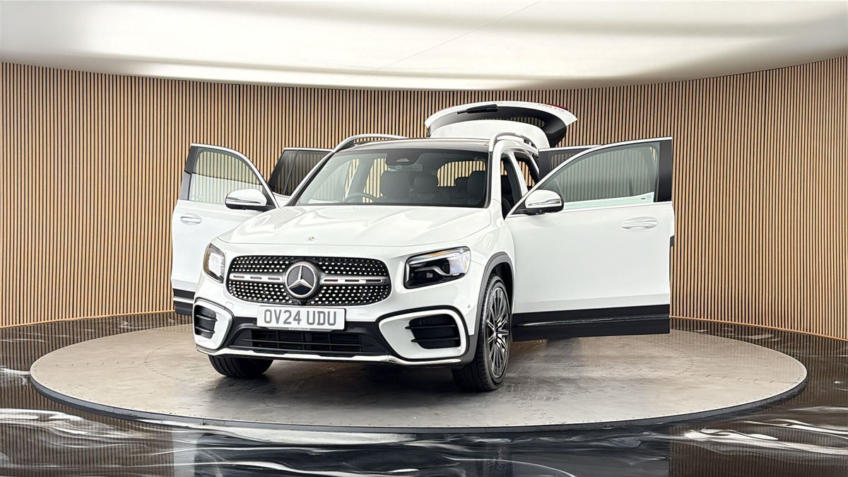 More views of Mercedes-Benz GLB