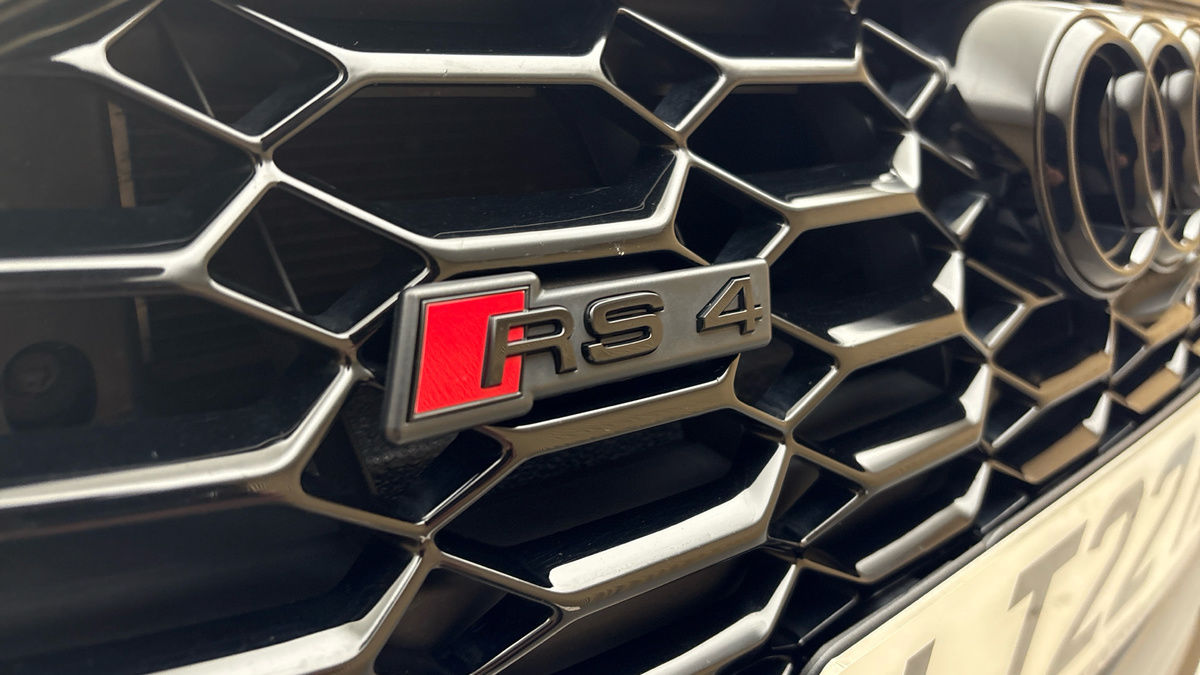 Audi RS4 Avant Image 26