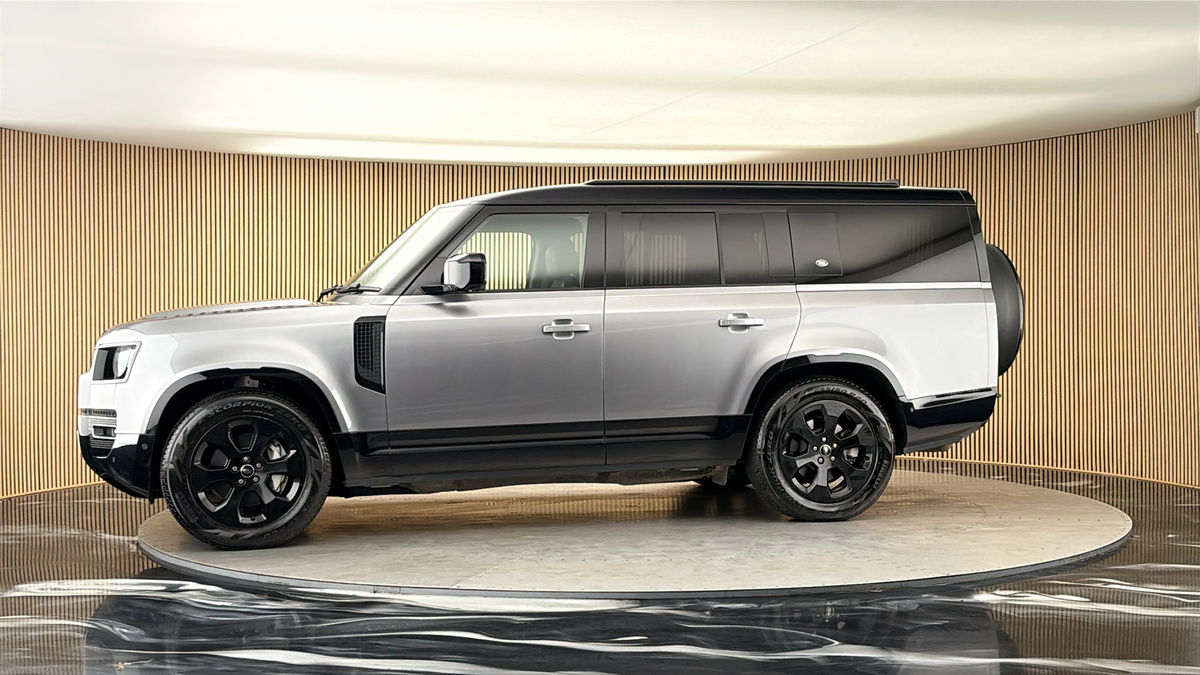 More views of Land Rover Defender 130
