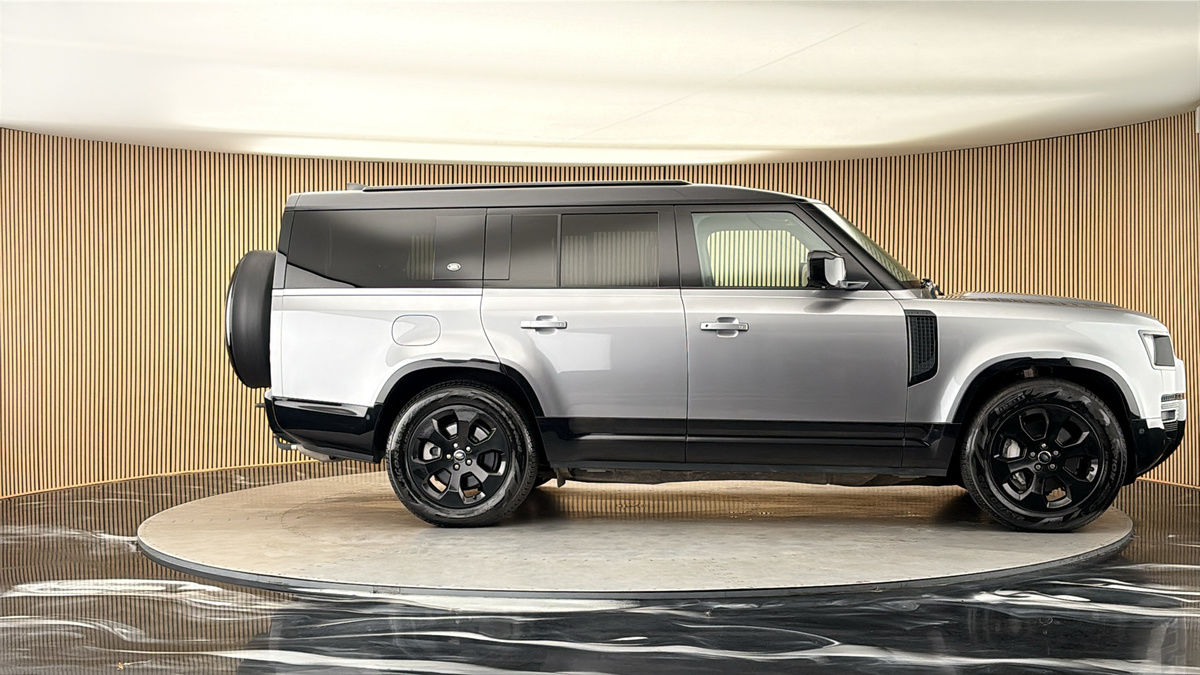 More views of Land Rover Defender 130