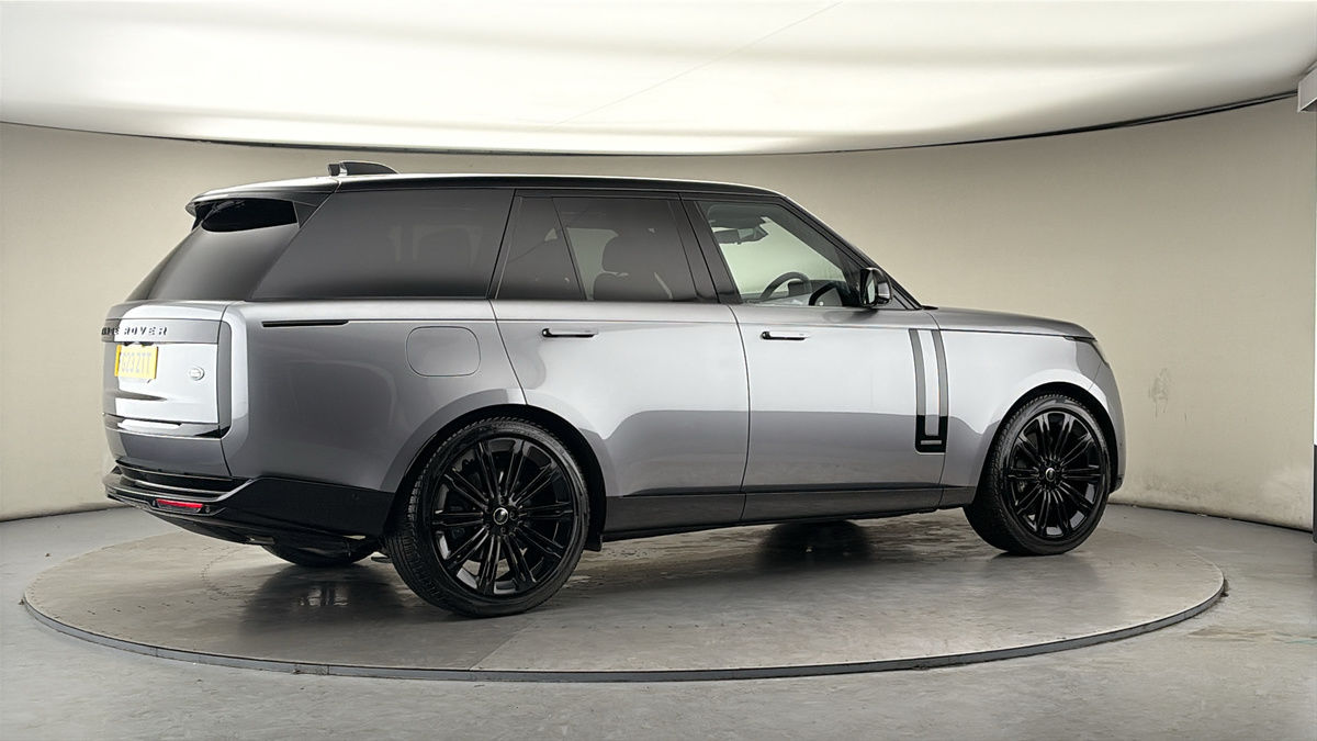 More views of Land Rover Range Rover